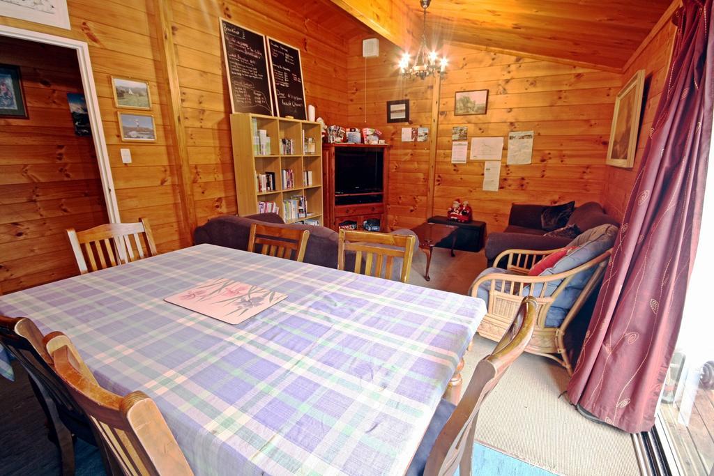 Tony'S Lodge Turangi Szoba fotó