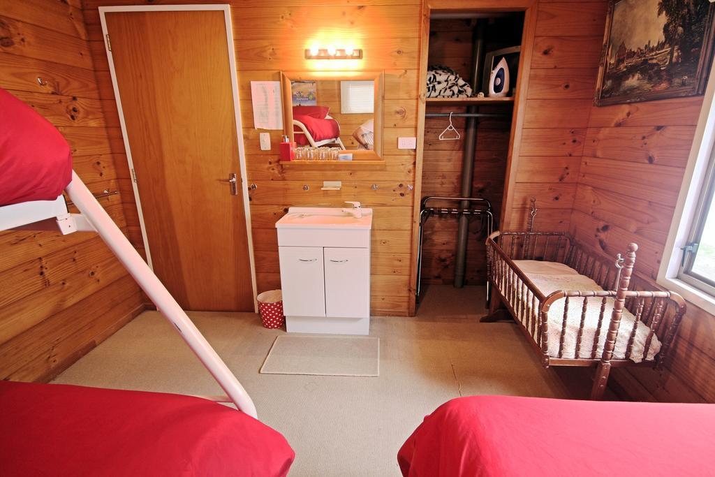 Tony'S Lodge Turangi Szoba fotó